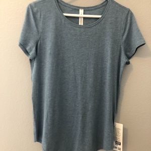 Lululemon Size 6 Love Crew